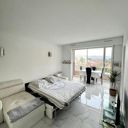 Studio 4 Couchages A 12 Min De La Plage A Pied Avec Wifi, Le Parking Est En Option Antibes Exterior photo
